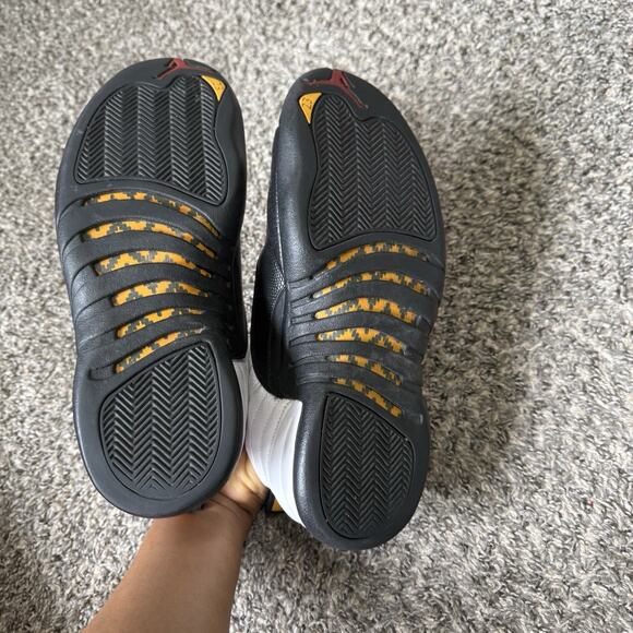 Nike Air Jordan 12 Retro Taxi Release 2013 Mens 10.5 130690-125 White Black OG - Picture 7 of 9